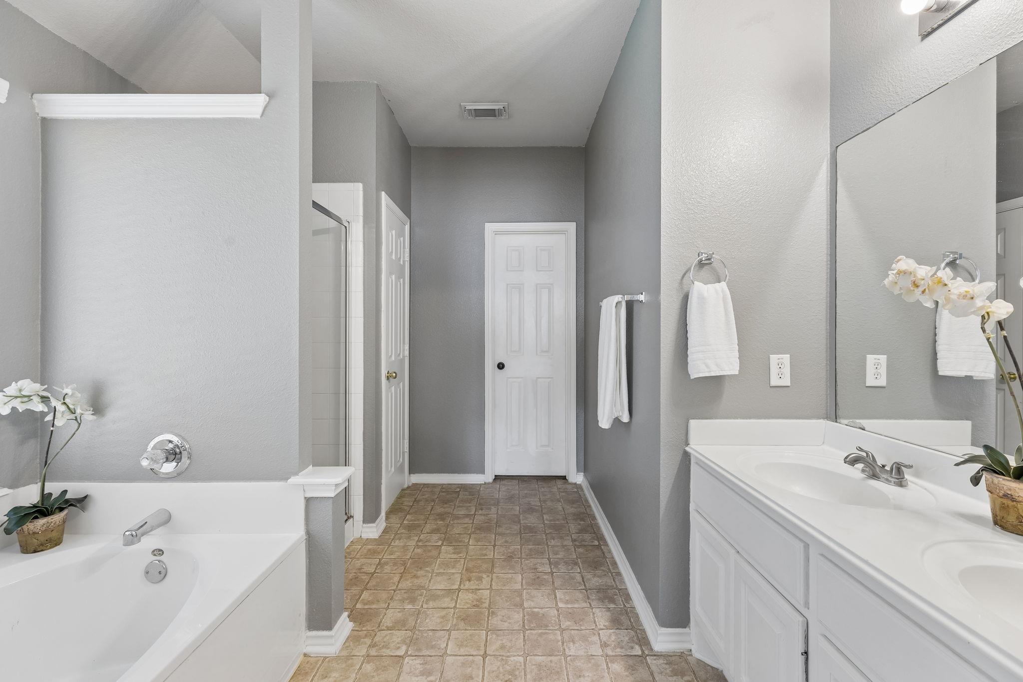 159 Invierno St Property Photo 25
