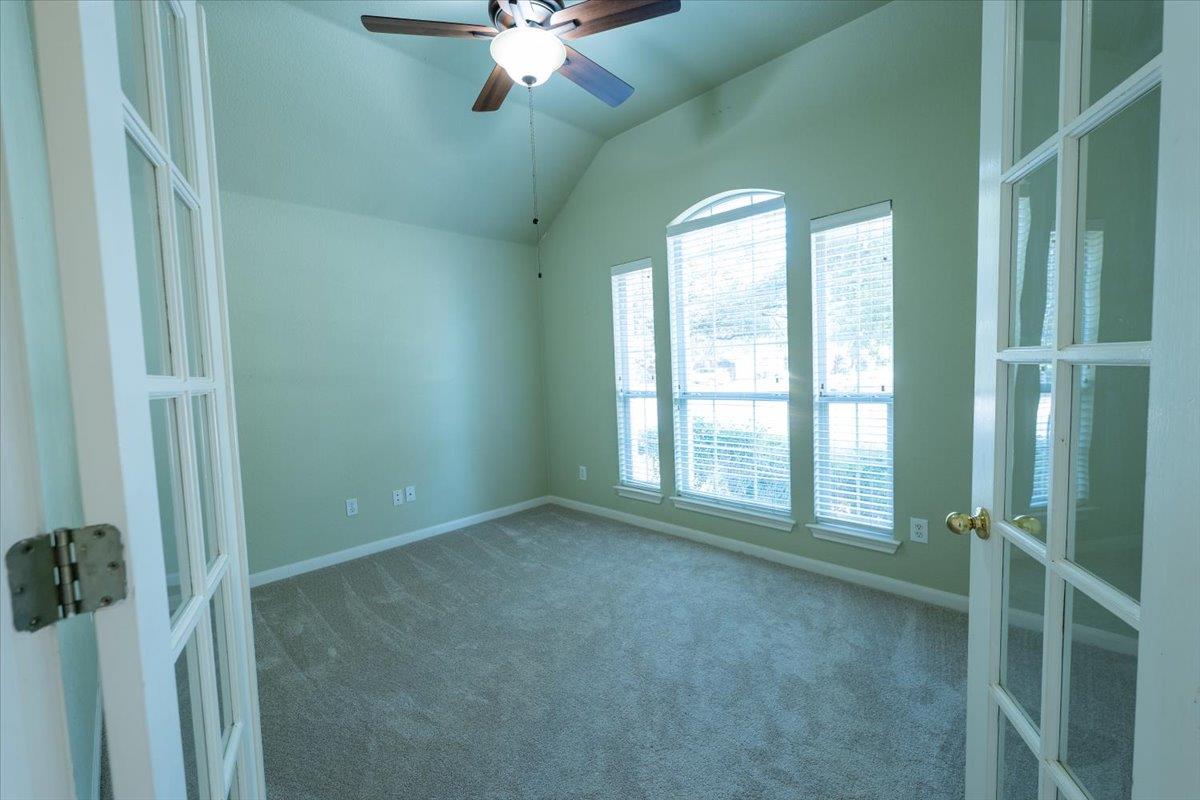 17418 Montana Falls Dr Property Photo 5