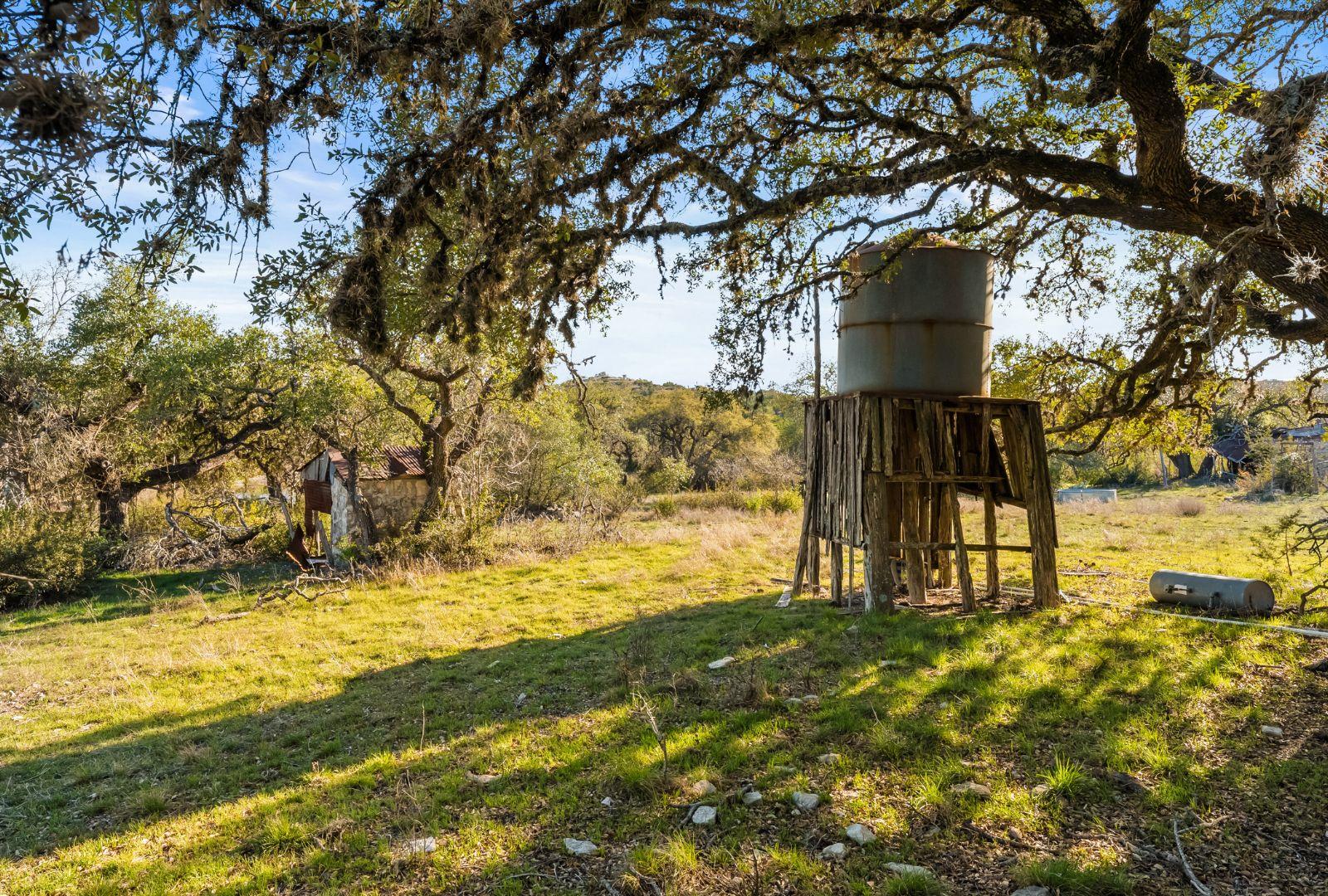9265337 Property Photo 15