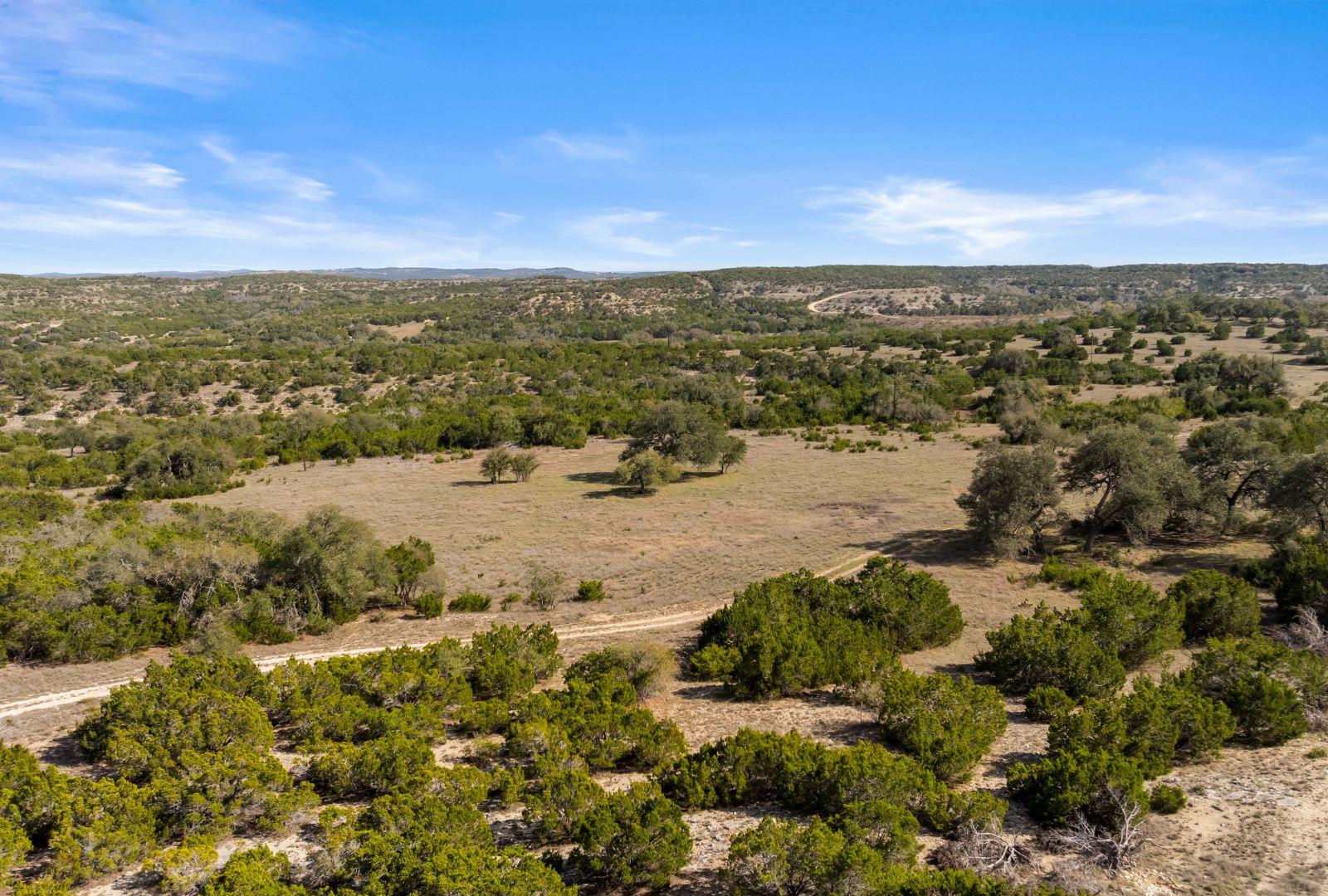 9265337 Property Photo 32