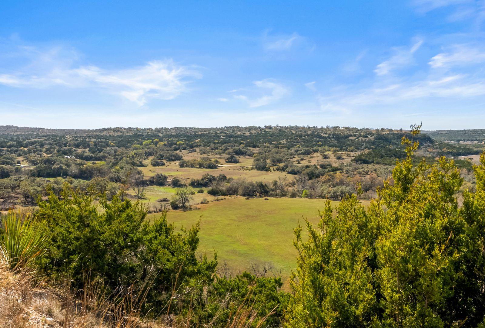 9265337 Property Photo 35