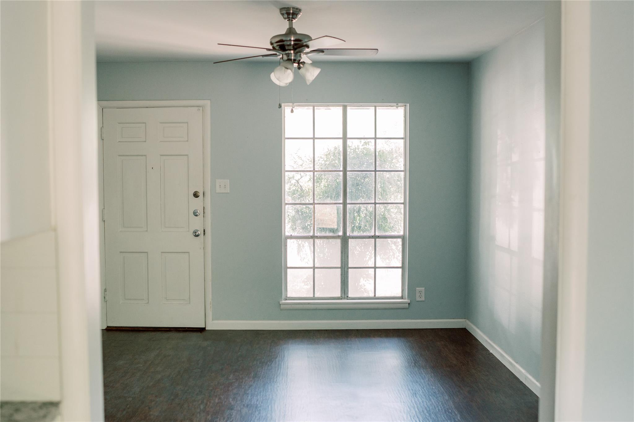 6313 Kenilworth Dr Property Photo 3