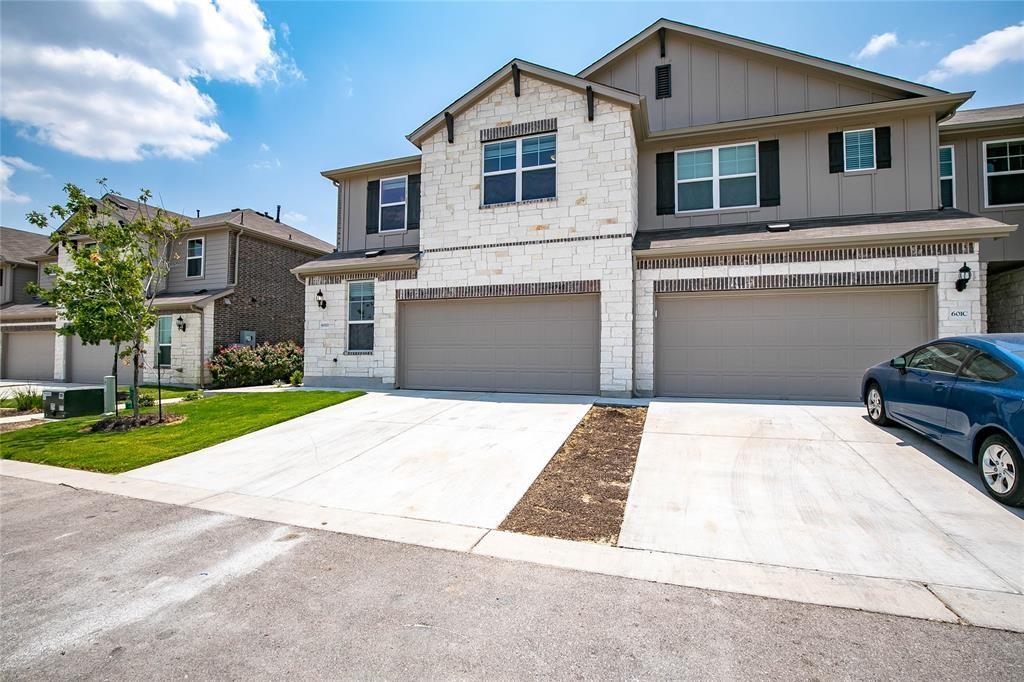 601 Dusky Sap Ln #d Property Photo 2