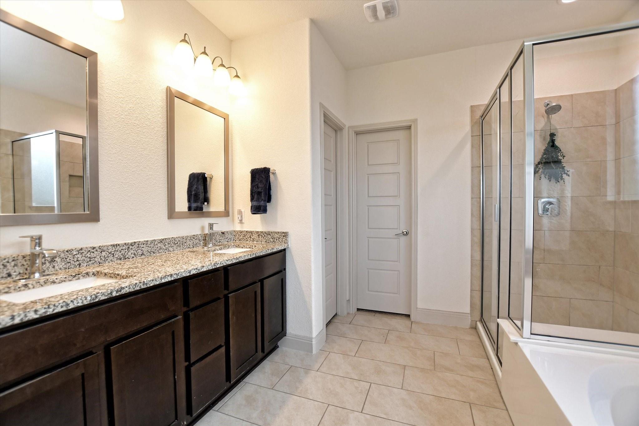 16700 Aventura Ave Property Photo 21