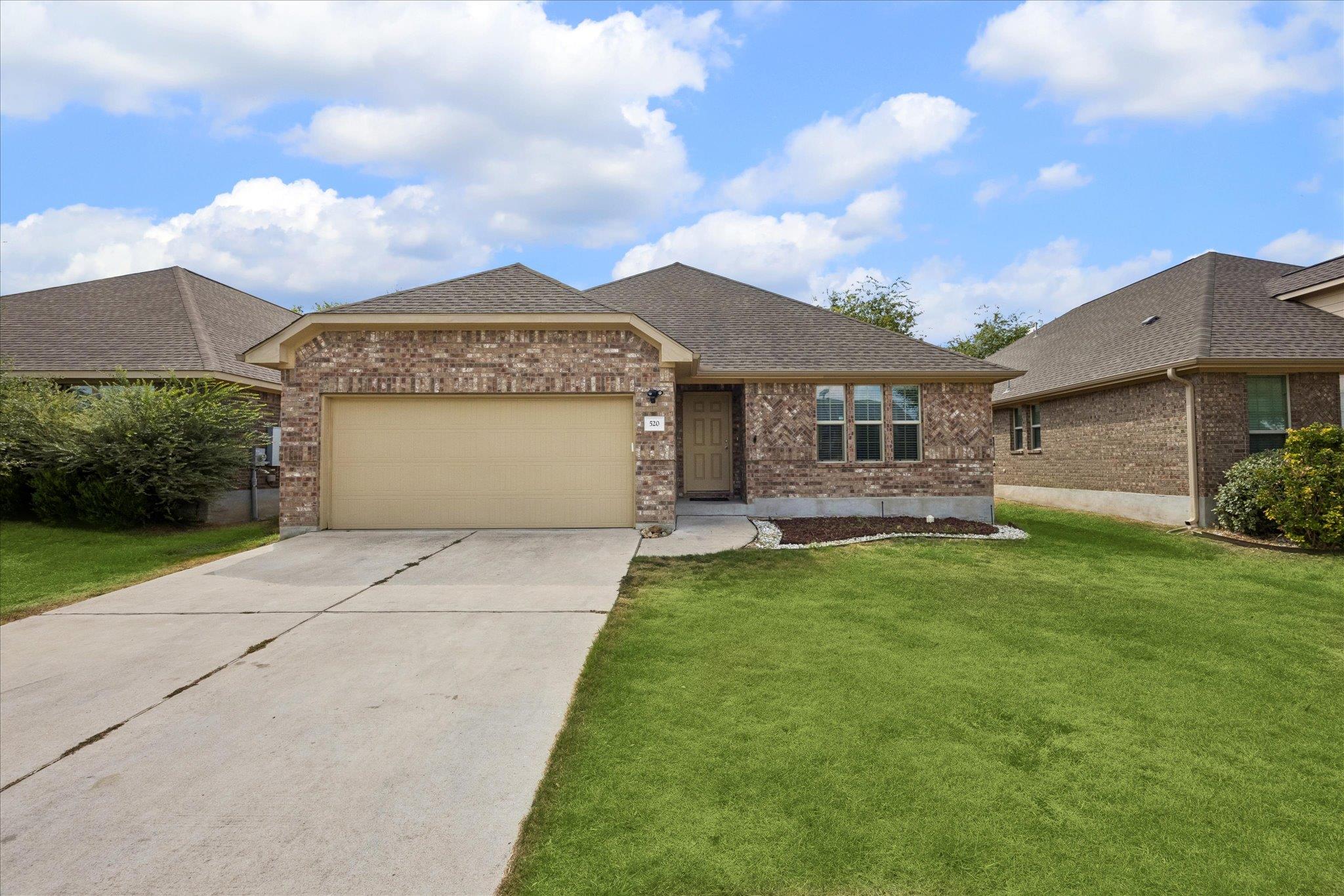520 S Brook Dr Property Photo 1
