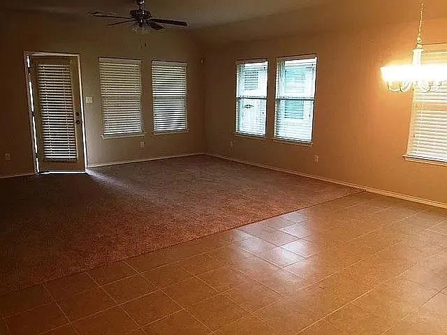 520 S Brook Dr Property Photo 3