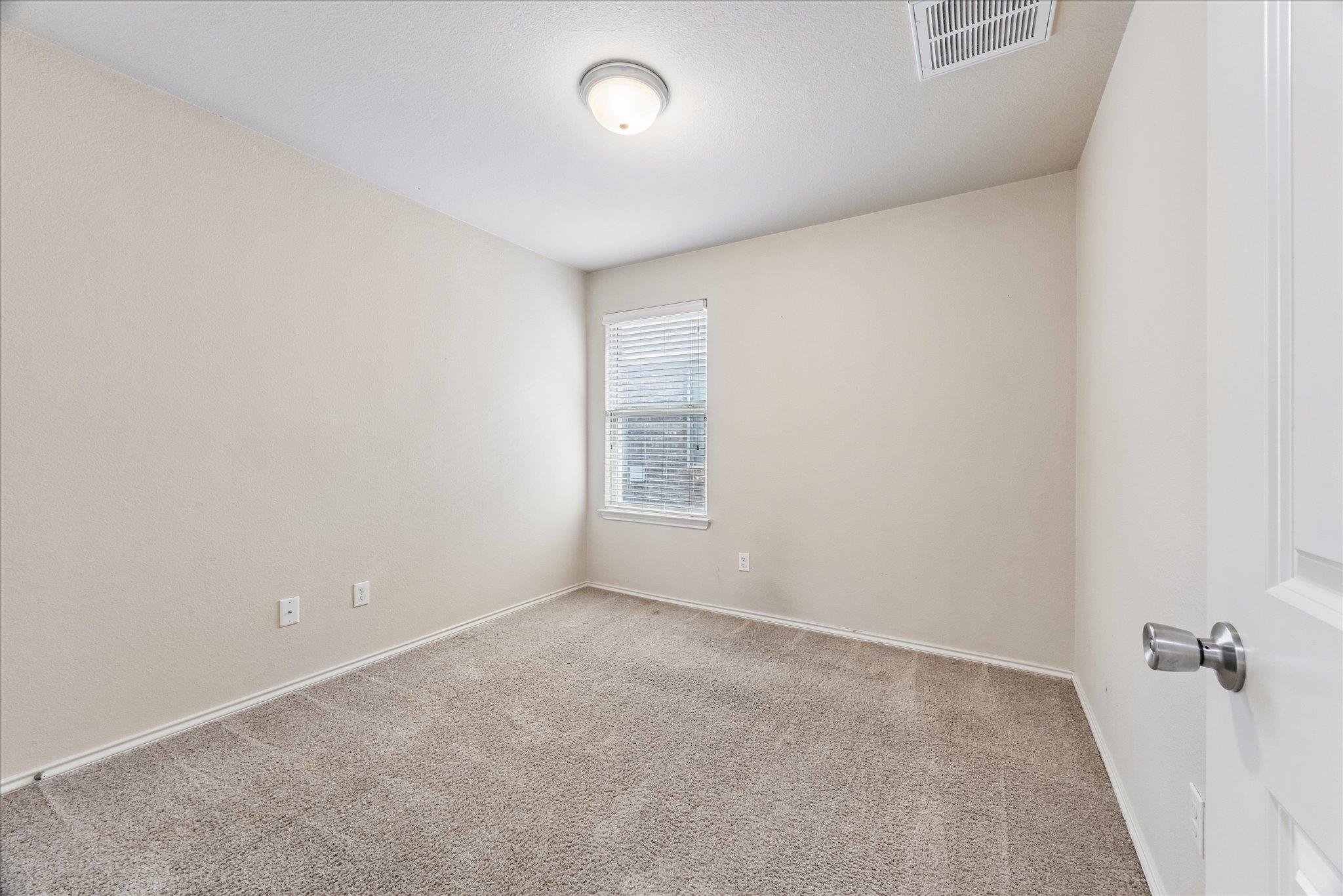 520 S Brook Dr Property Photo 9