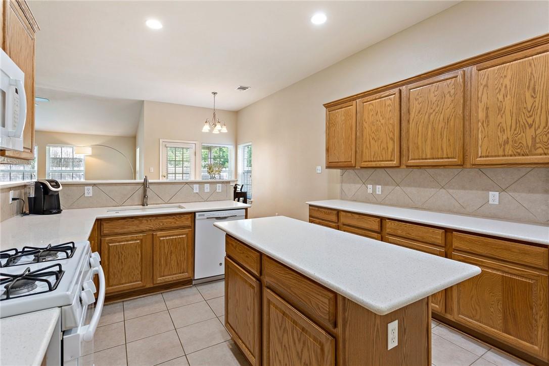 3912 Links Ln Property Photo 21