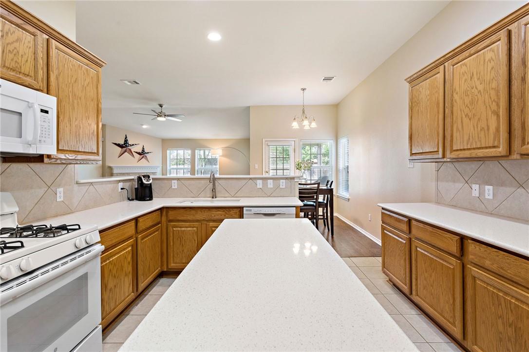 3912 Links Ln Property Photo 23