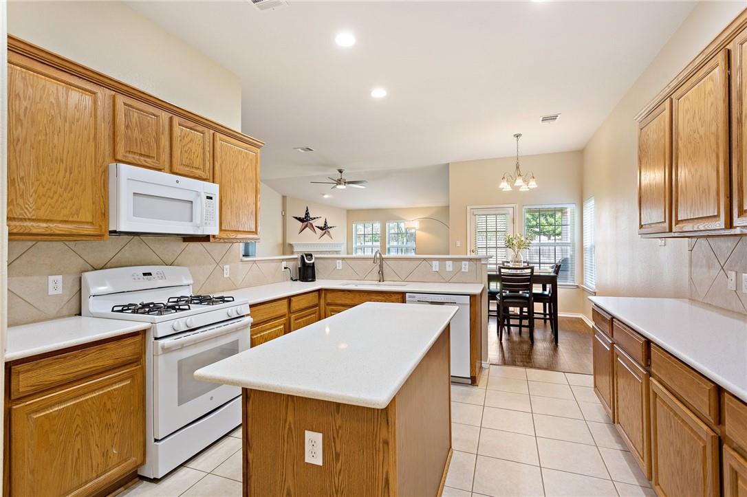 3912 Links Ln Property Photo 24