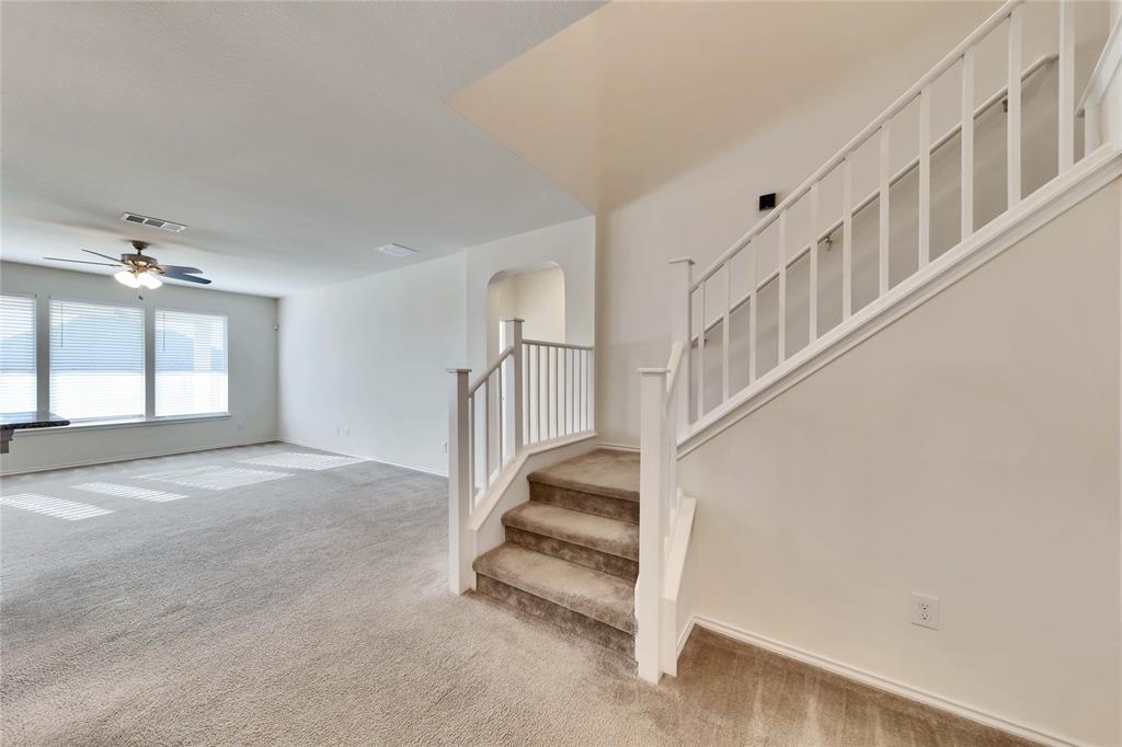 13800 Montpelier St Property Photo 5