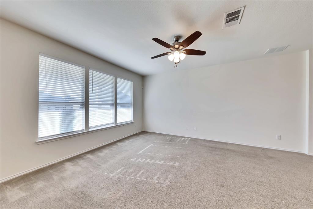 13800 Montpelier St Property Photo 7