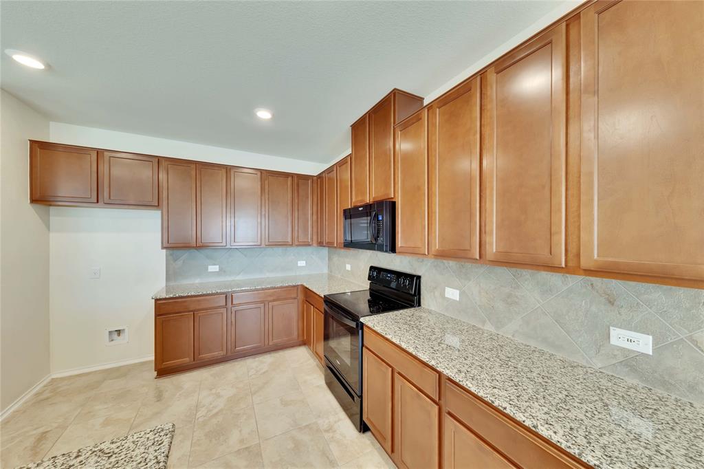 13800 Montpelier St Property Photo 12
