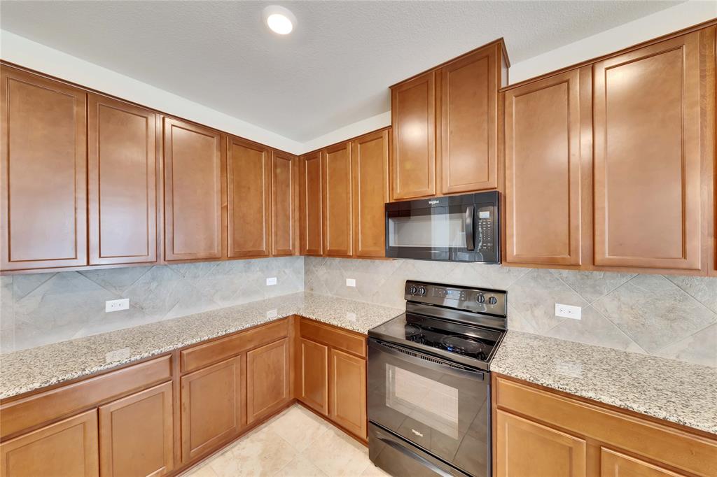 13800 Montpelier St Property Photo 13