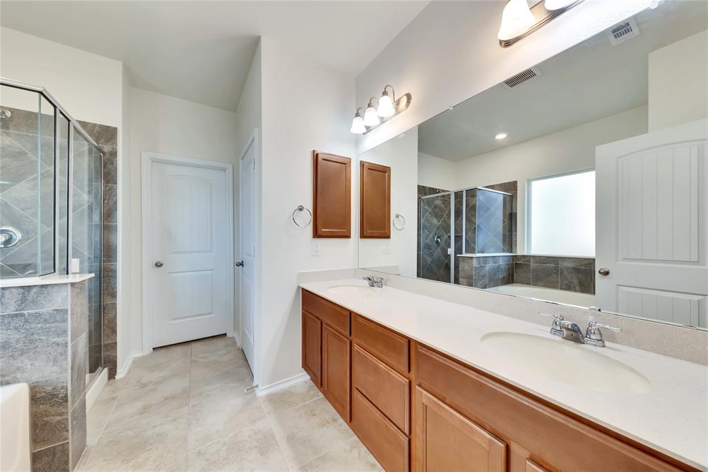 13800 Montpelier St Property Photo 18