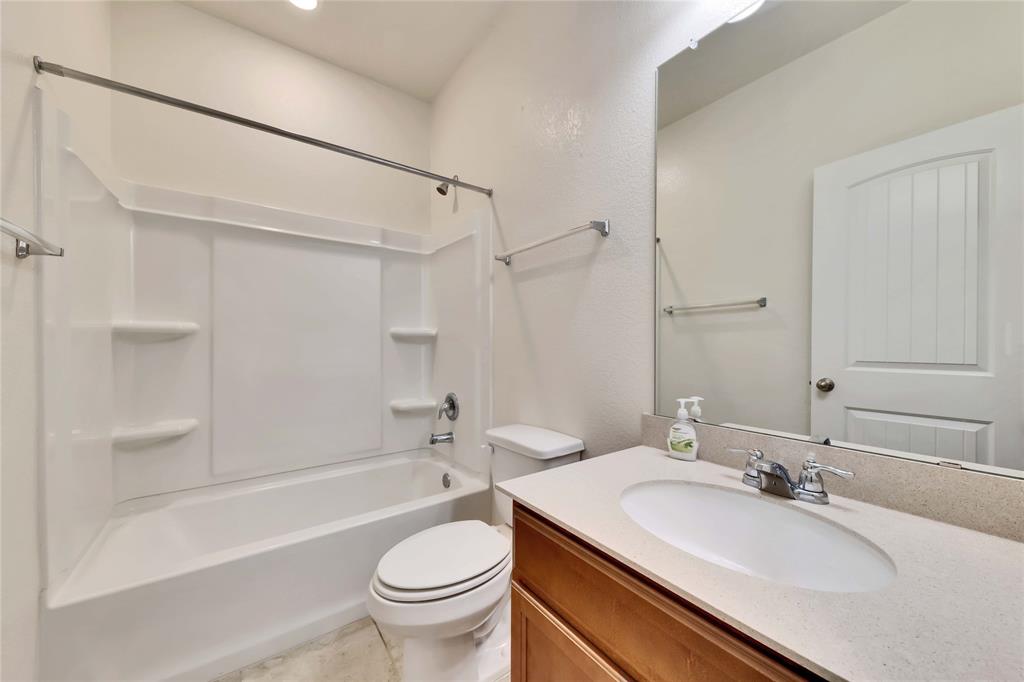 13800 Montpelier St Property Photo 23