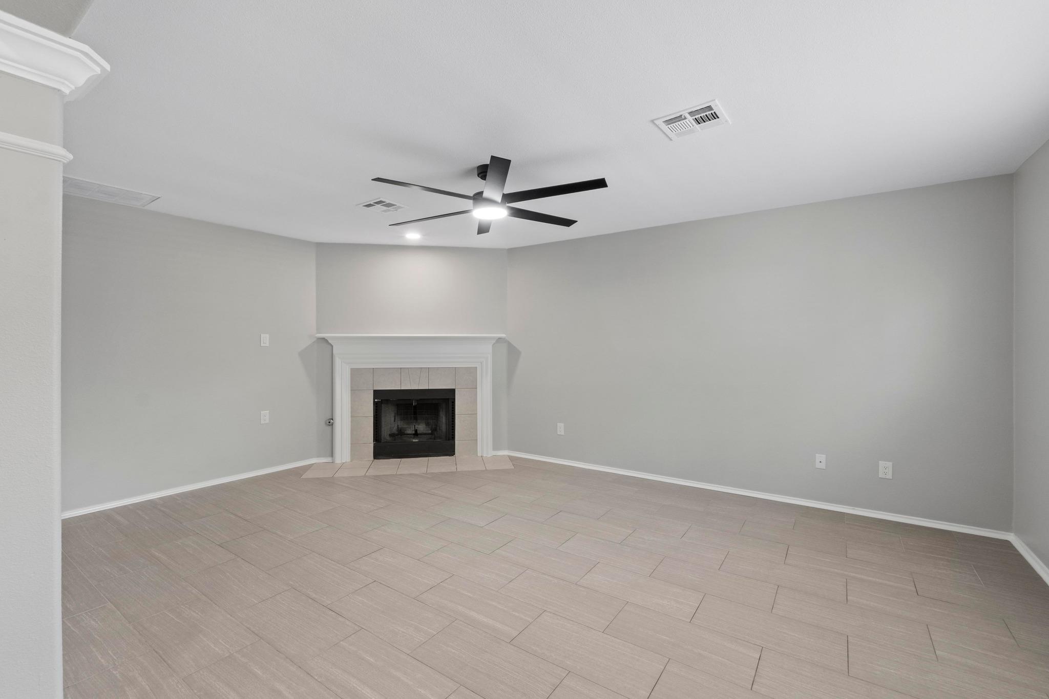 12708 Collindale Cv Property Photo 4