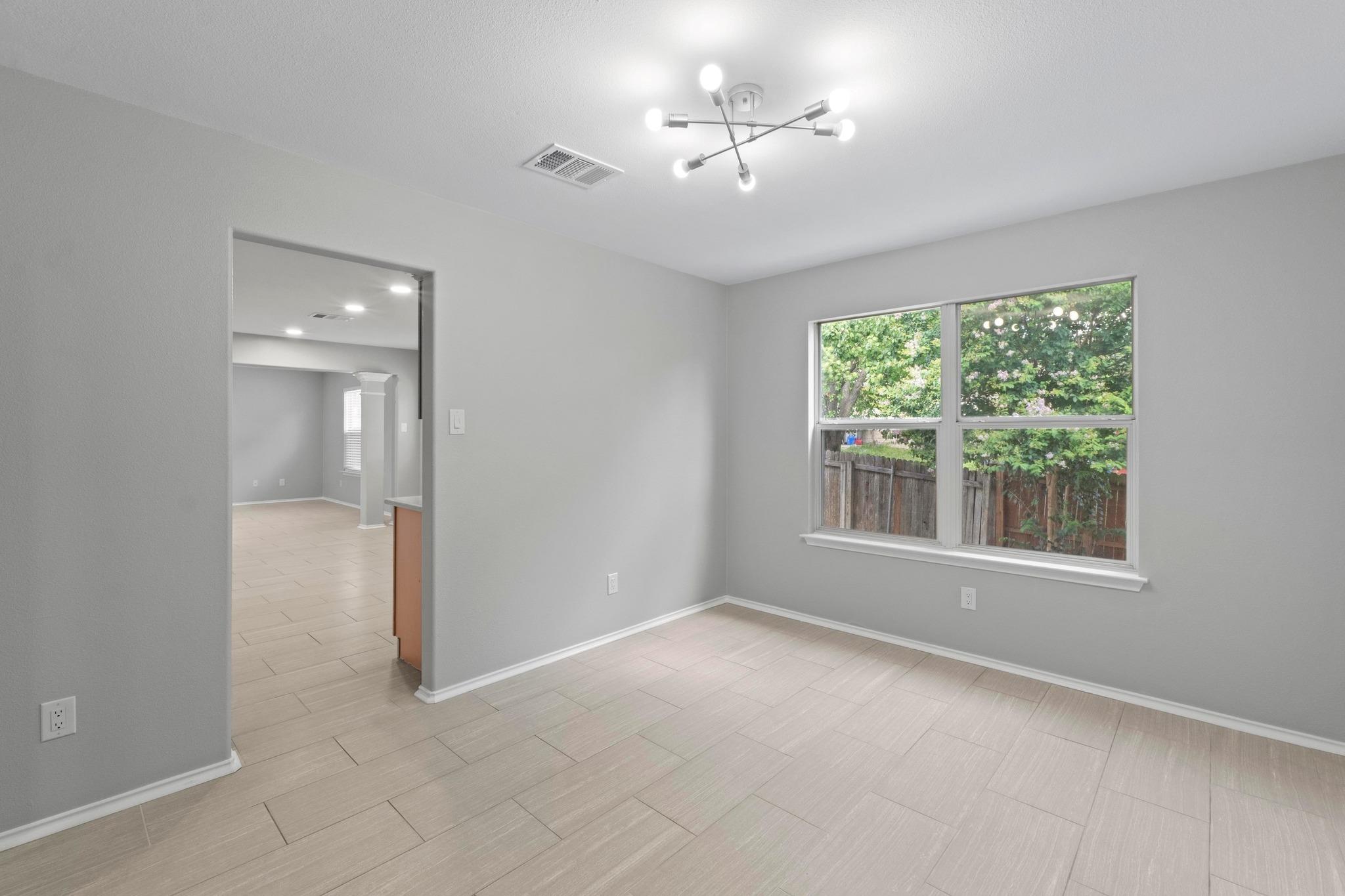 12708 Collindale Cv Property Photo 11