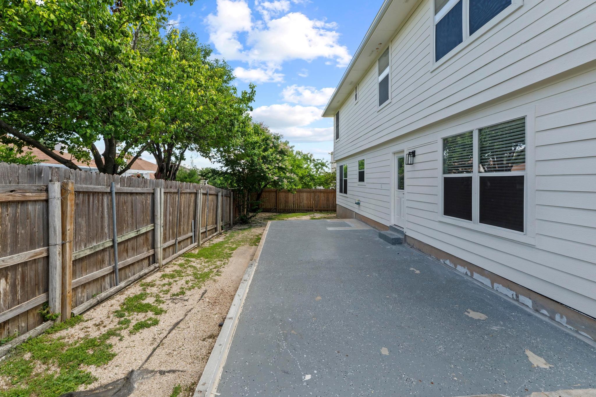 12708 Collindale Cv Property Photo 29