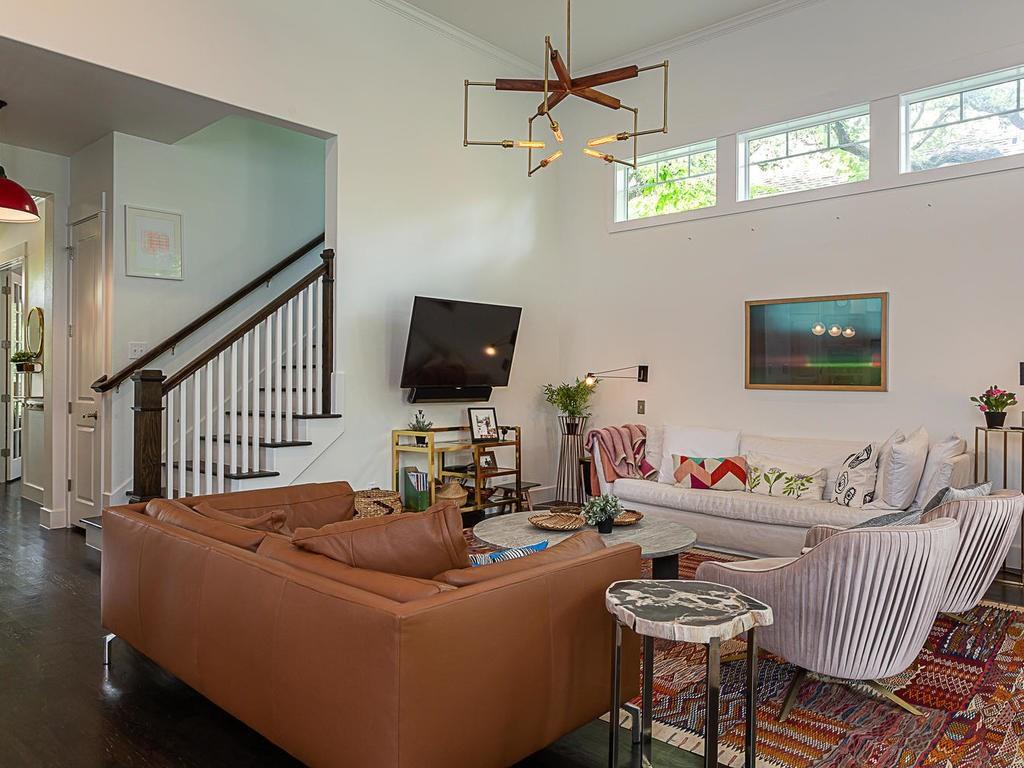 805 W Mary St Property Photo 13