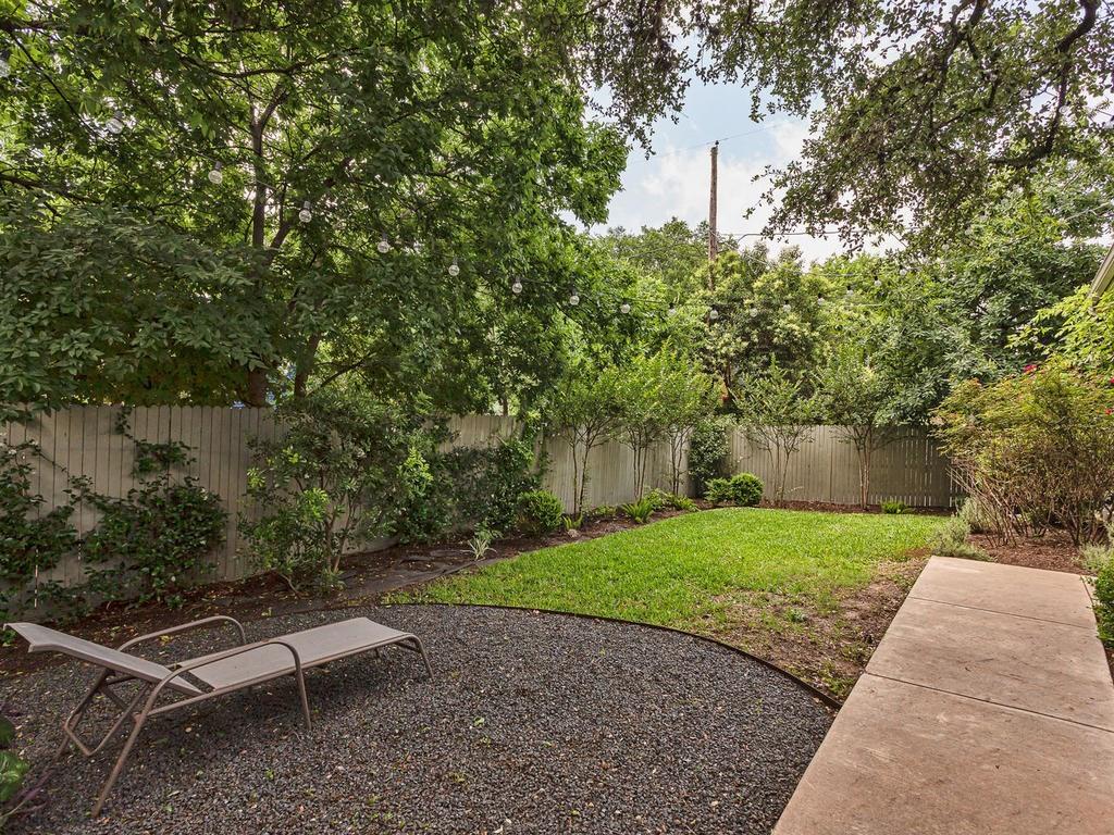 805 W Mary St Property Photo 28