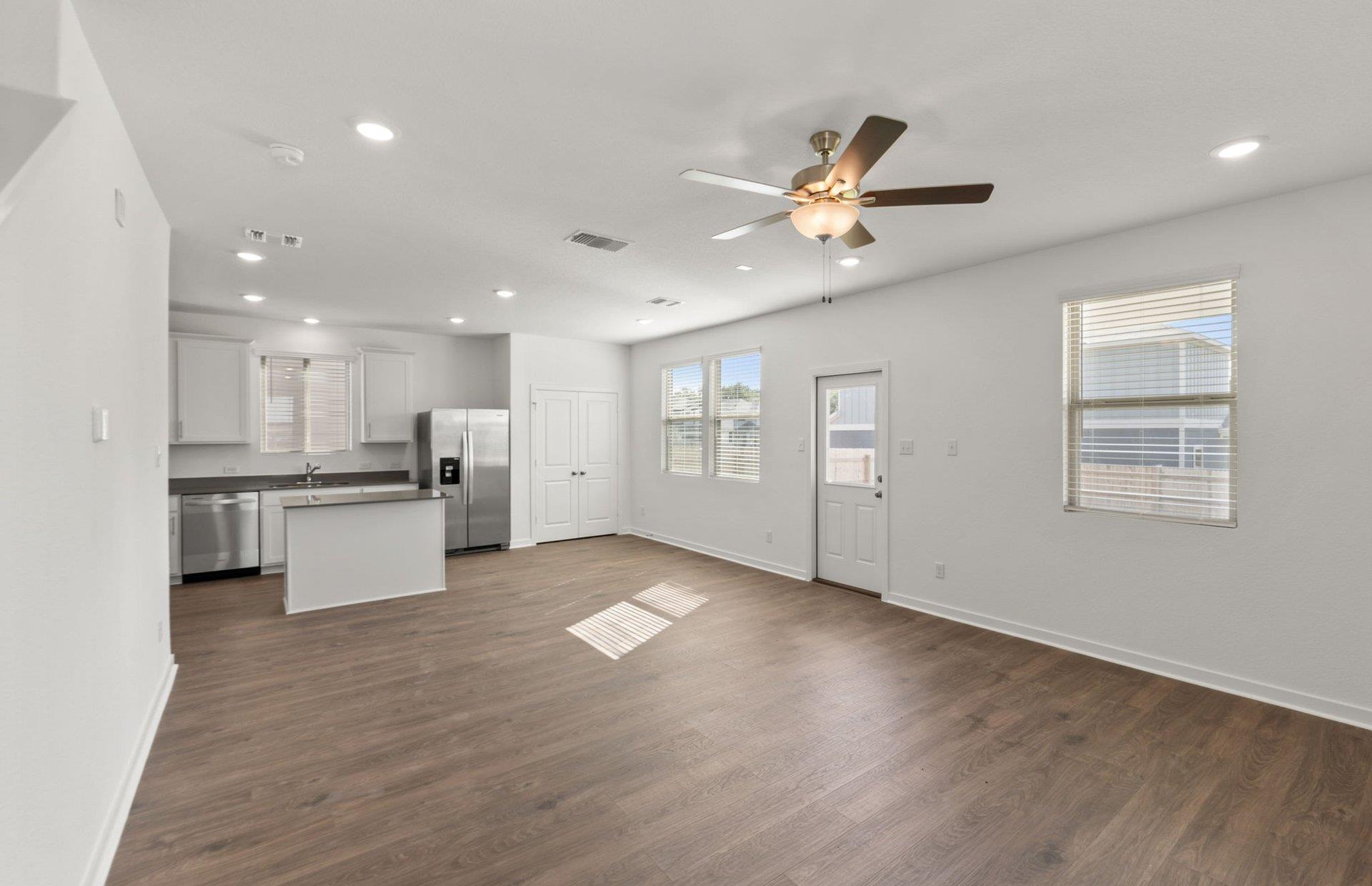 590 Rubber Tree Way Property Photo 8