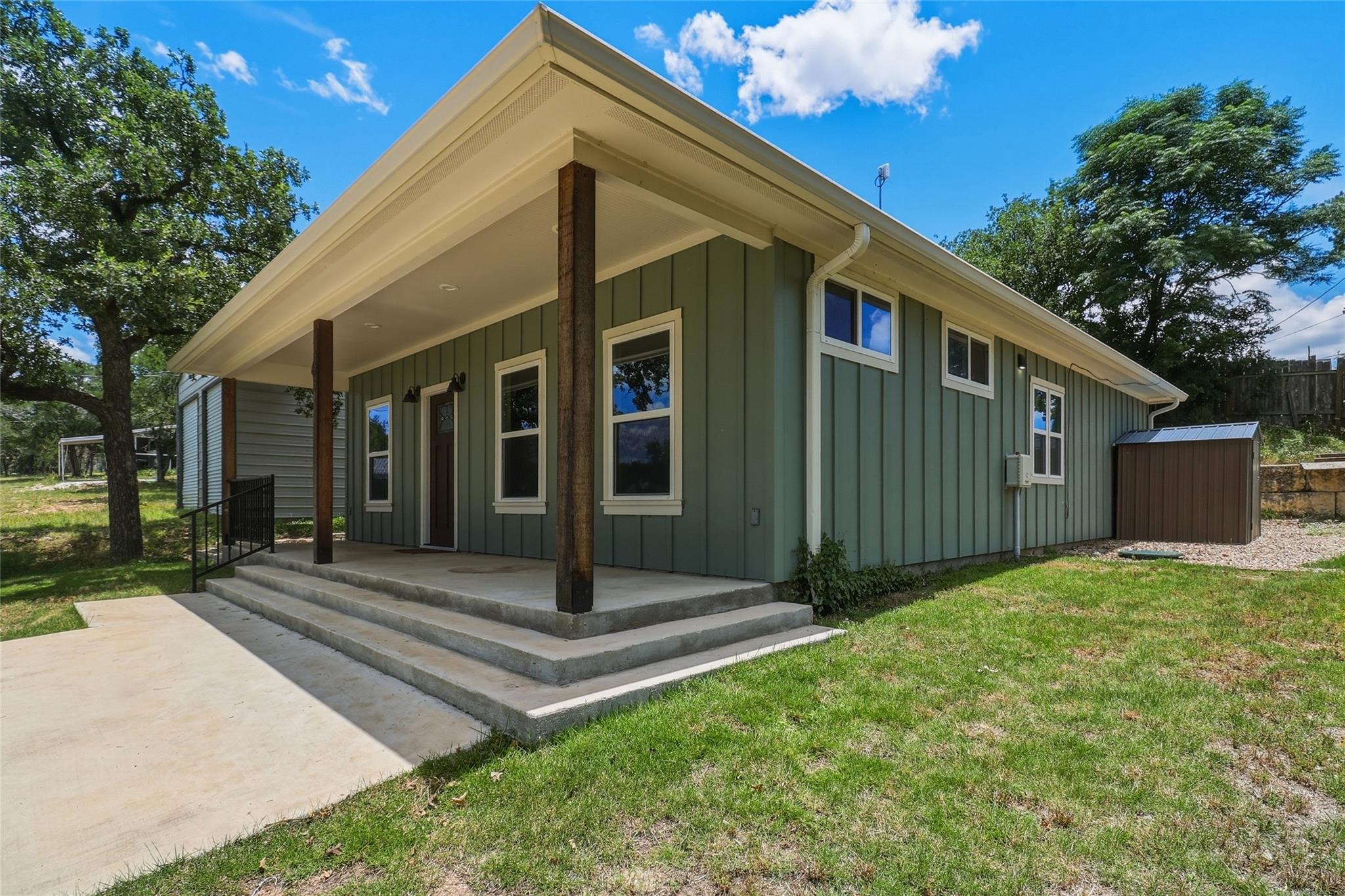 1626 Cree Trl Property Photo 1