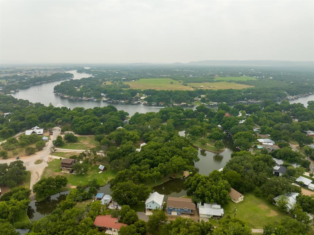 1320 Contour Dr Property Photo 2