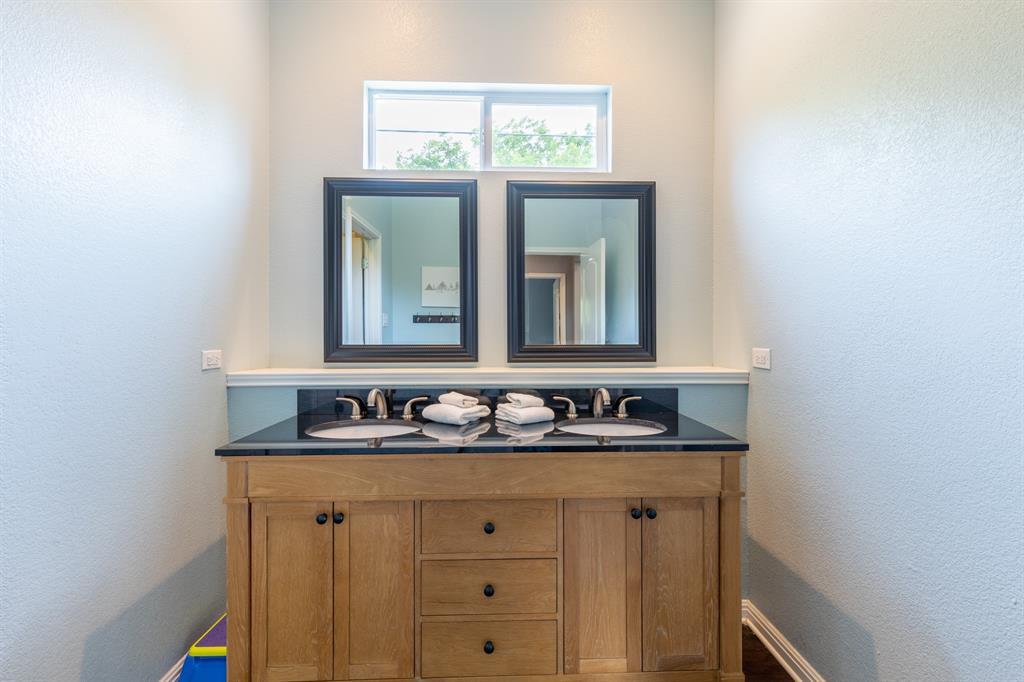 1320 Contour Dr Property Photo 18