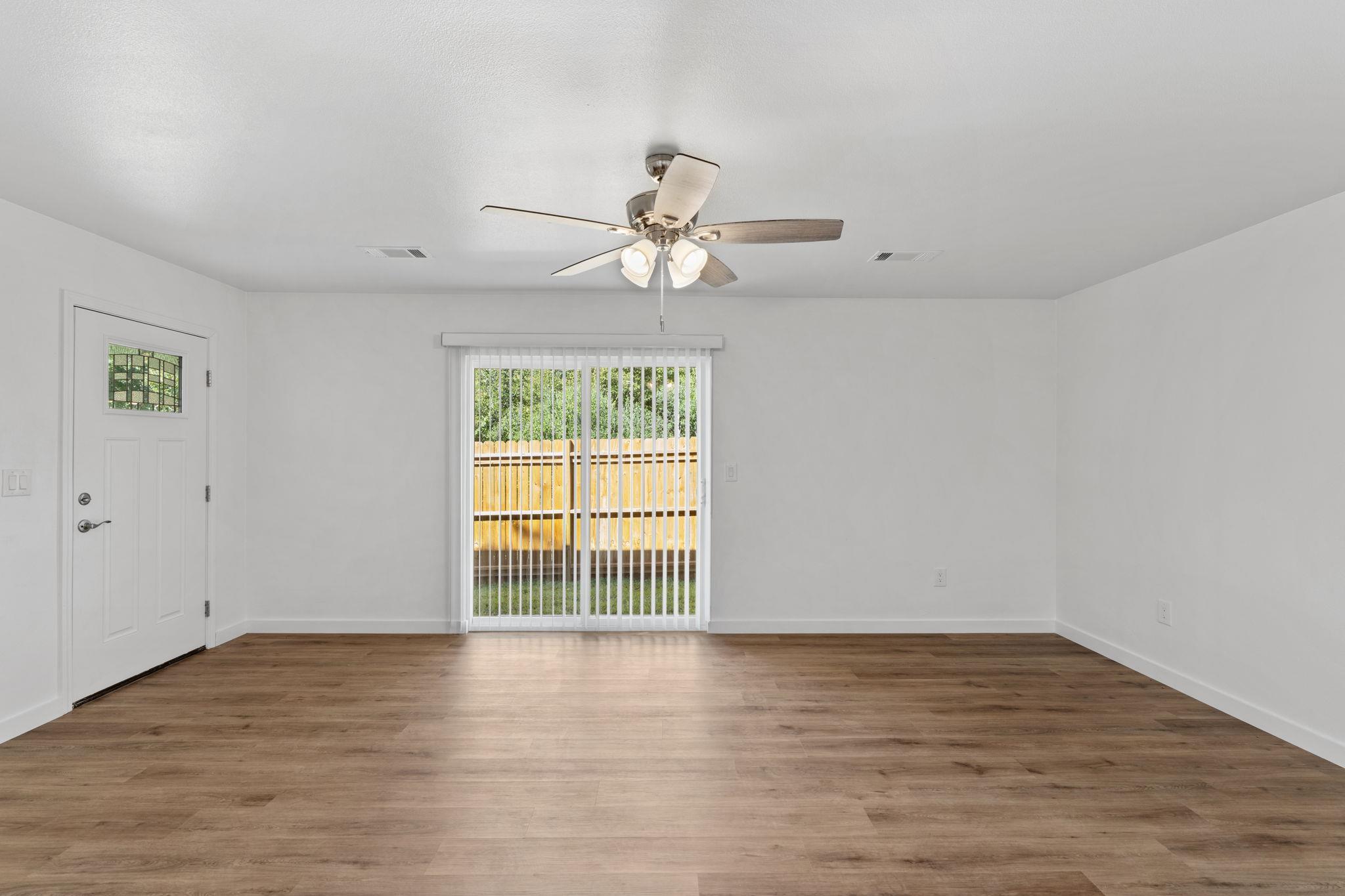 1653 Navajo Trl Property Photo 10