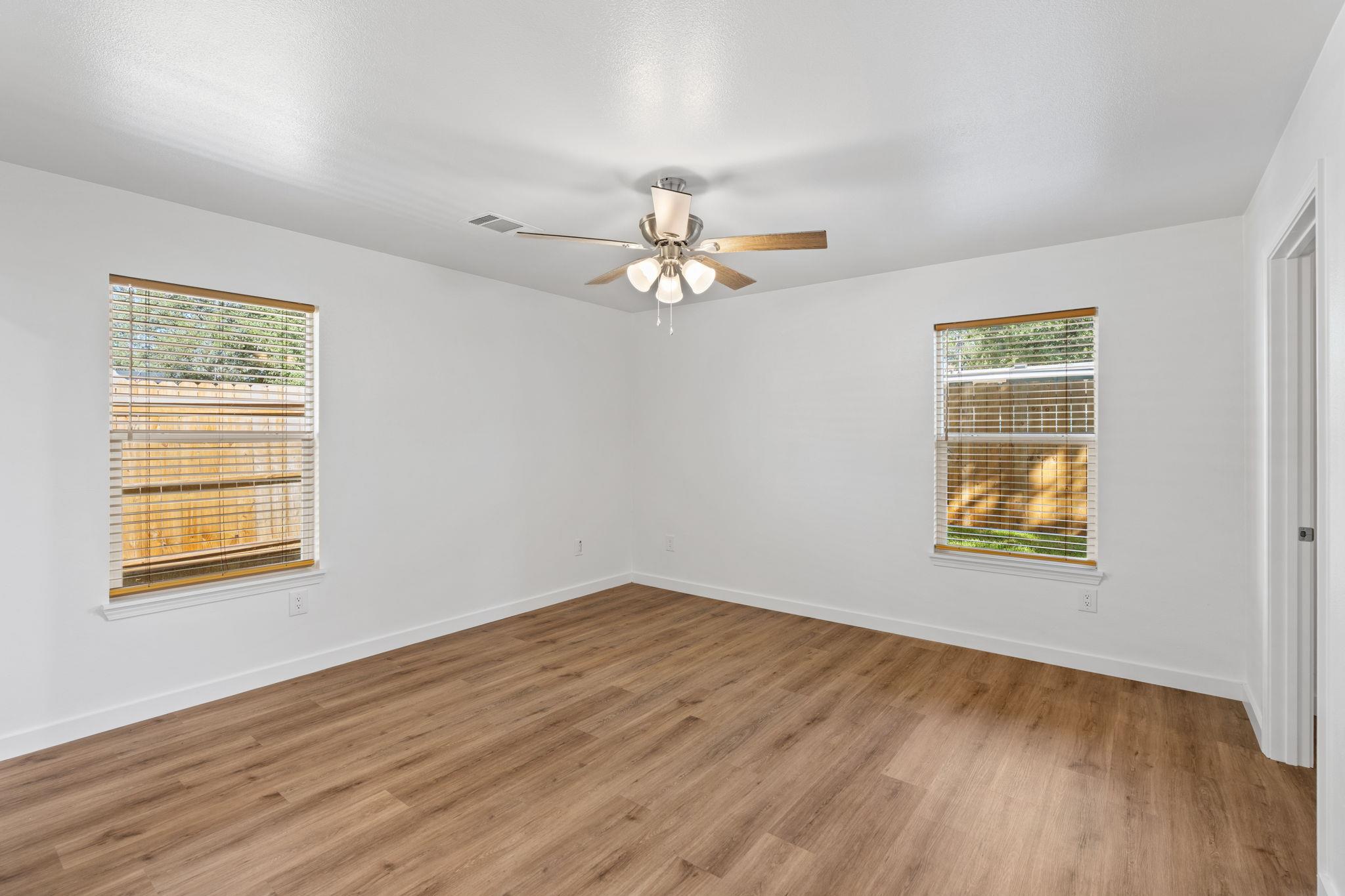 1653 Navajo Trl Property Photo 25