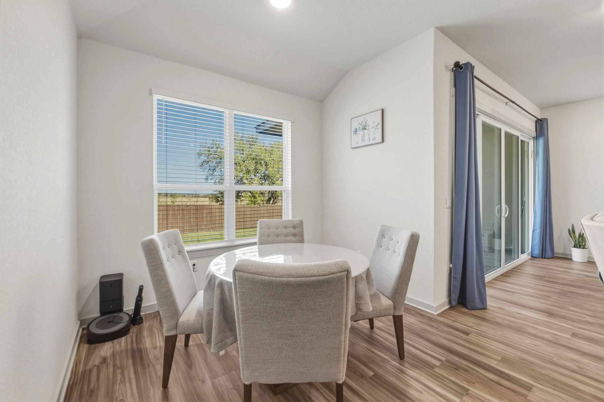 1640 Flying Horseshoe Bnd Property Photo 8