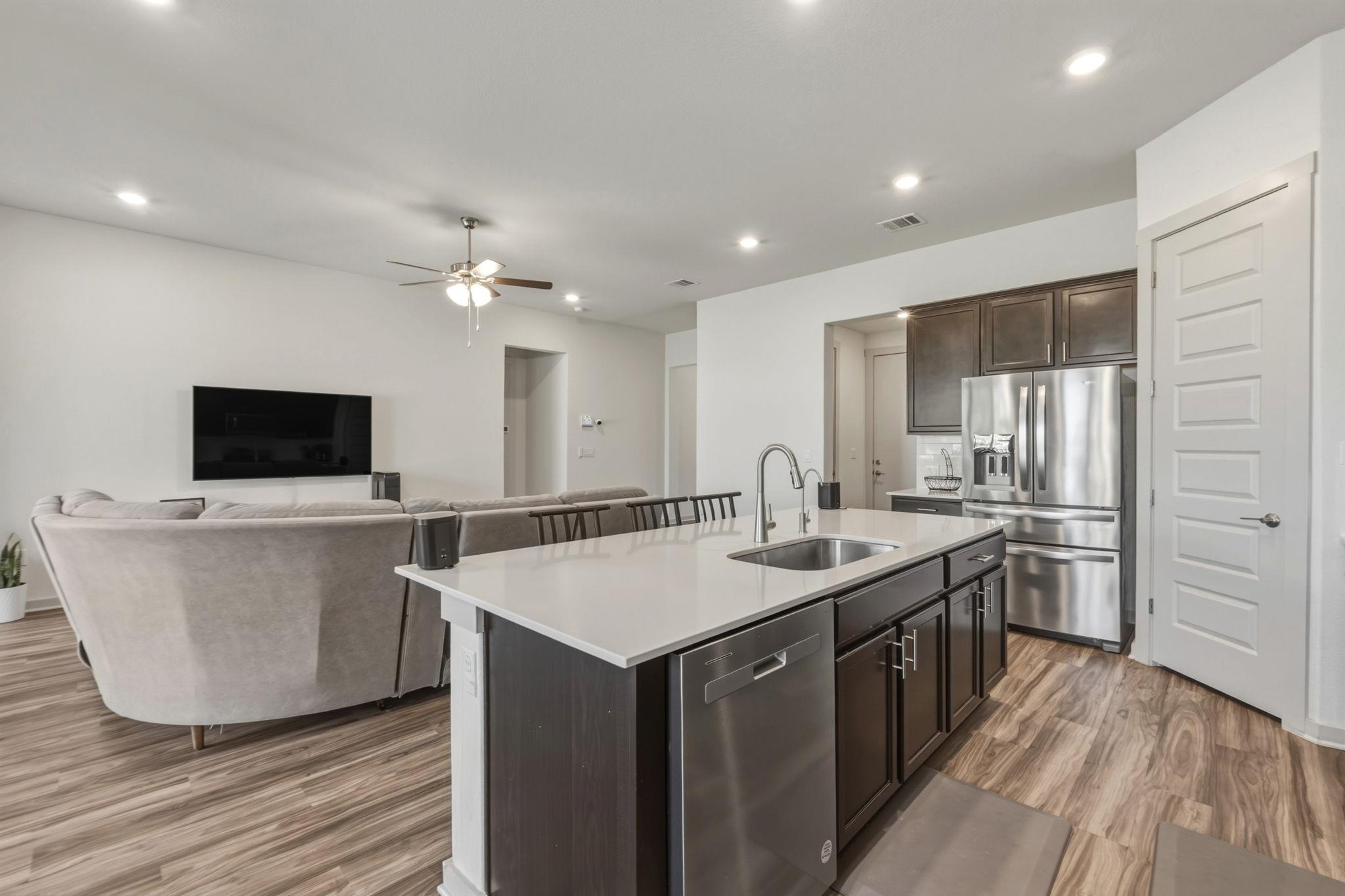 1640 Flying Horseshoe Bnd Property Photo 9