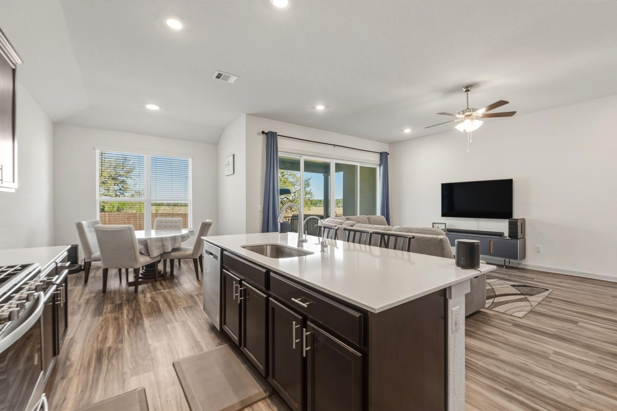 1640 Flying Horseshoe Bnd Property Photo 10