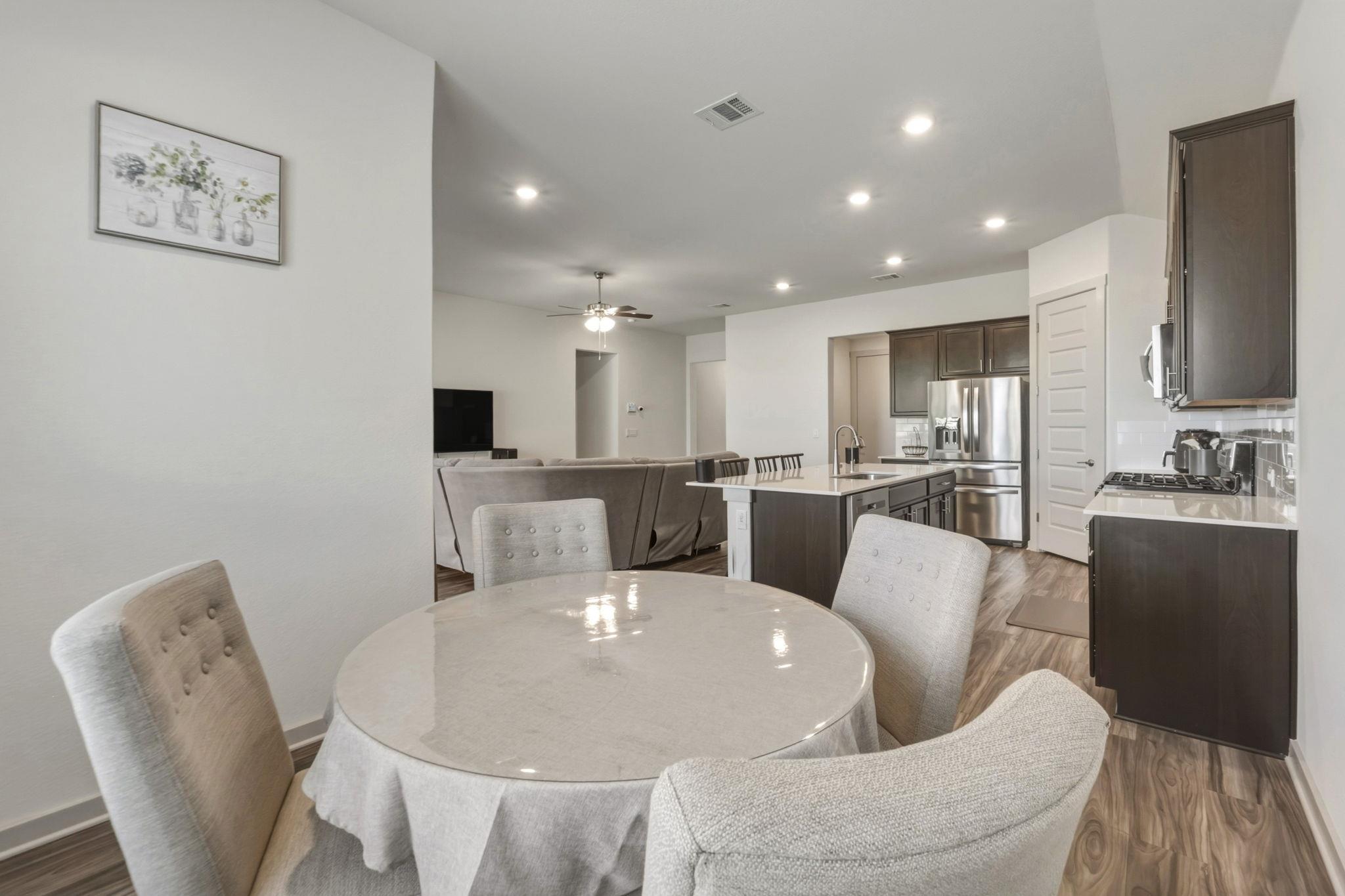 1640 Flying Horseshoe Bnd Property Photo 12
