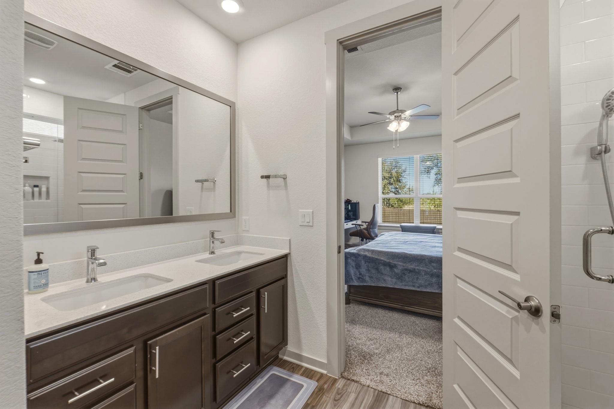 1640 Flying Horseshoe Bnd Property Photo 18