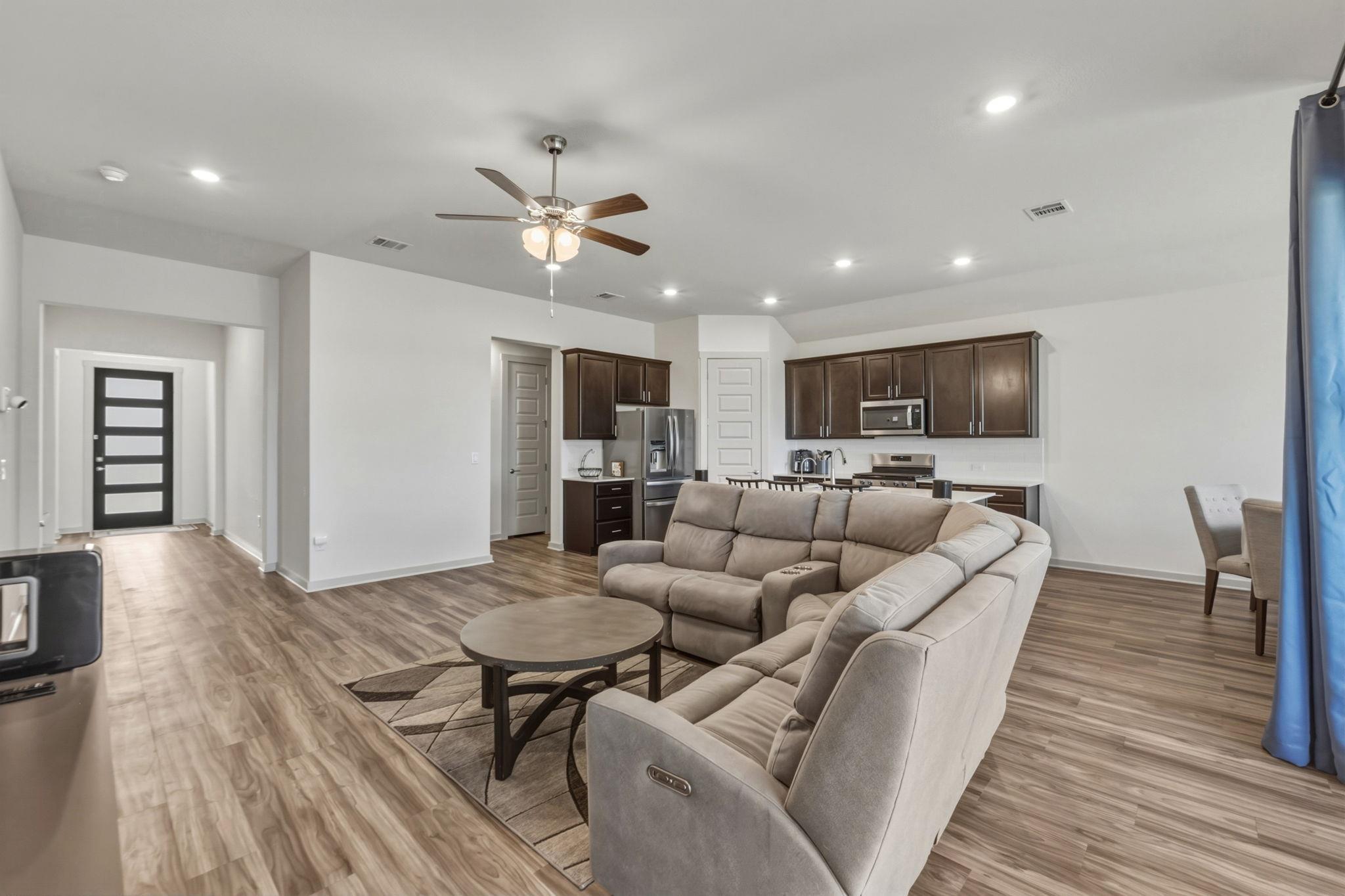 1640 Flying Horseshoe Bnd Property Photo 34