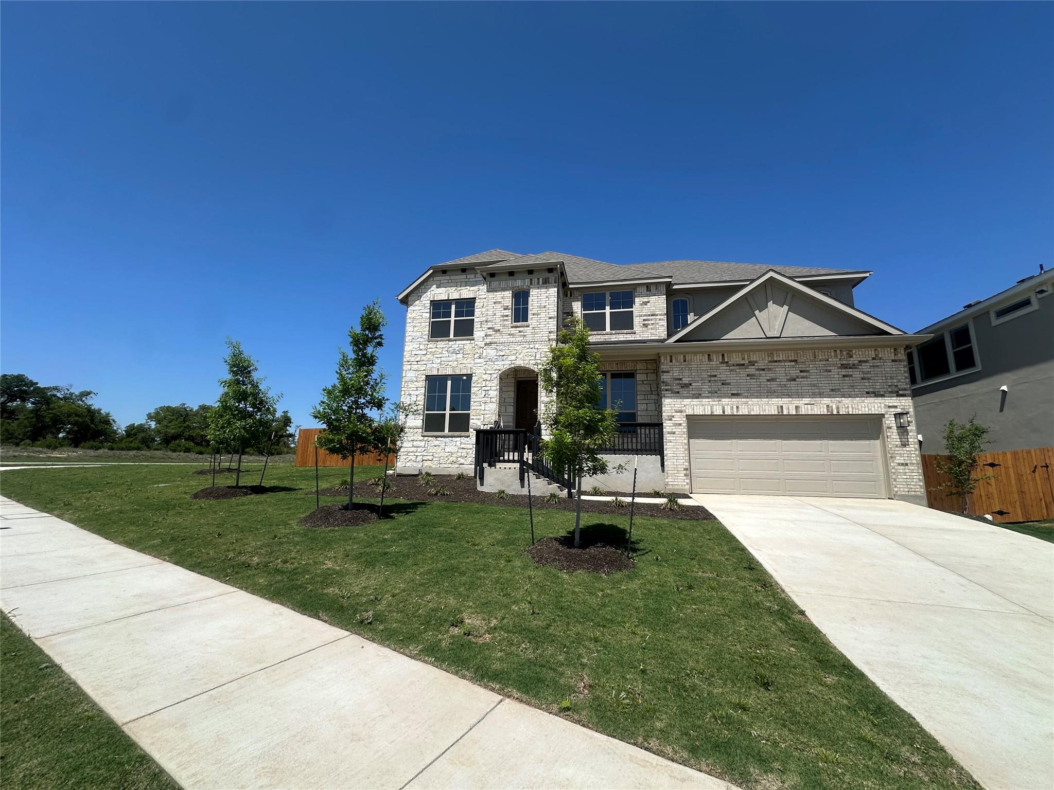 101 Chimney Stone Trl Property Photo 1