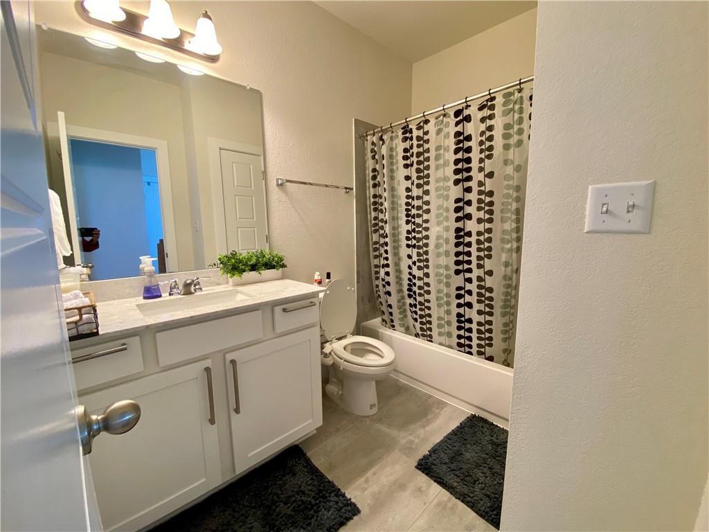 15700 Apex Pl Property Photo 10
