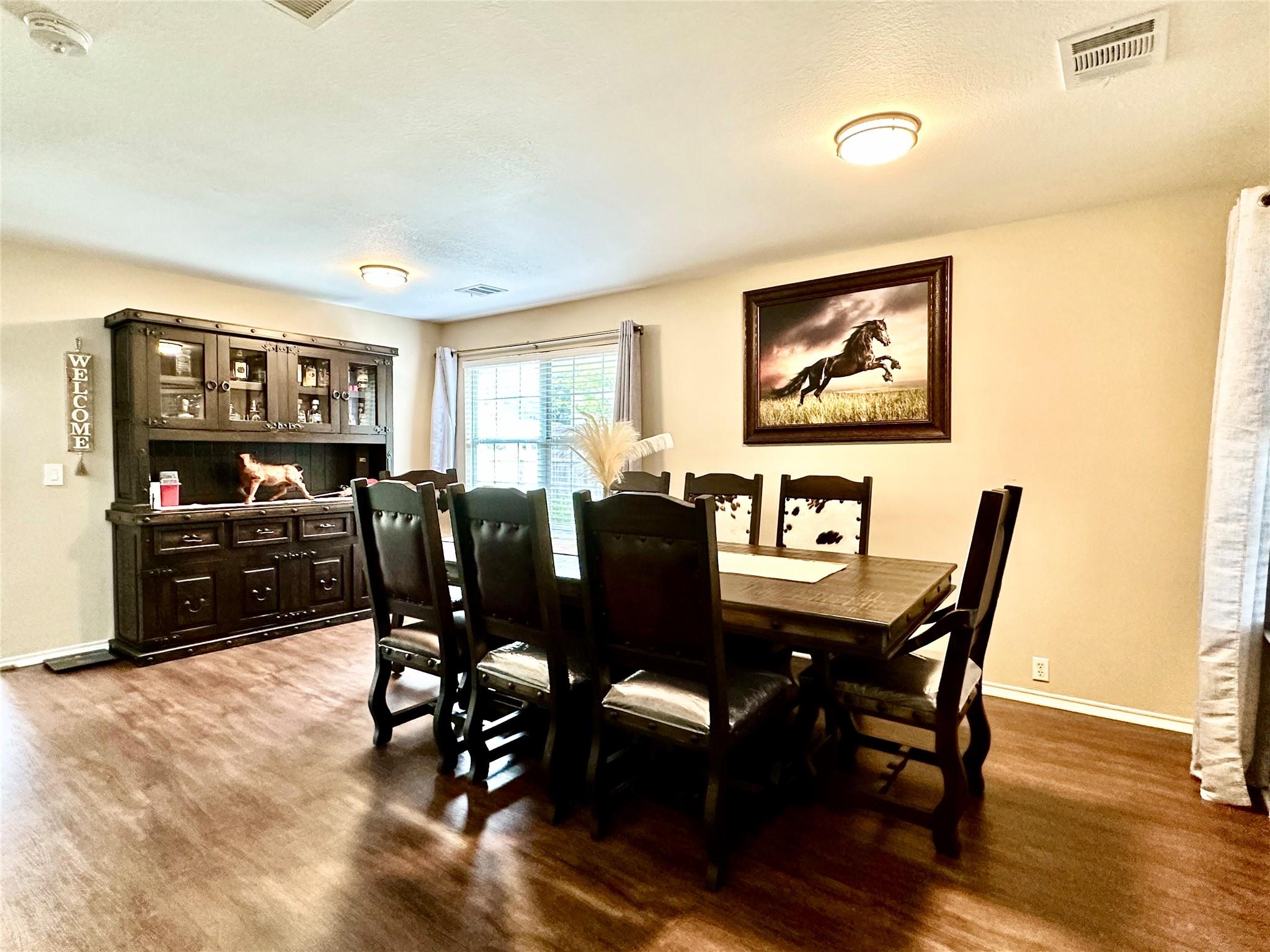 817 Tapestry Cv Property Photo 4