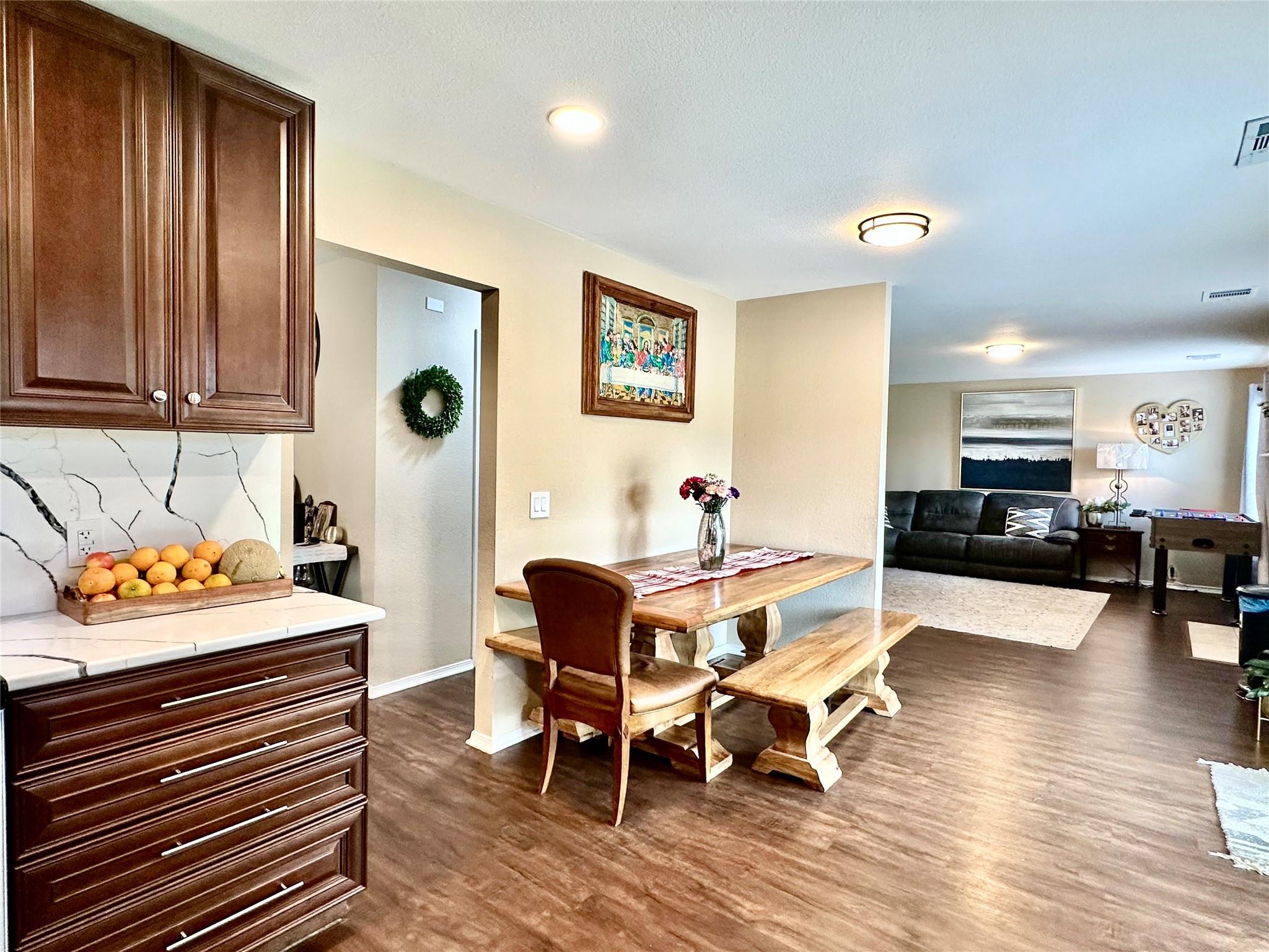 817 Tapestry Cv Property Photo 10