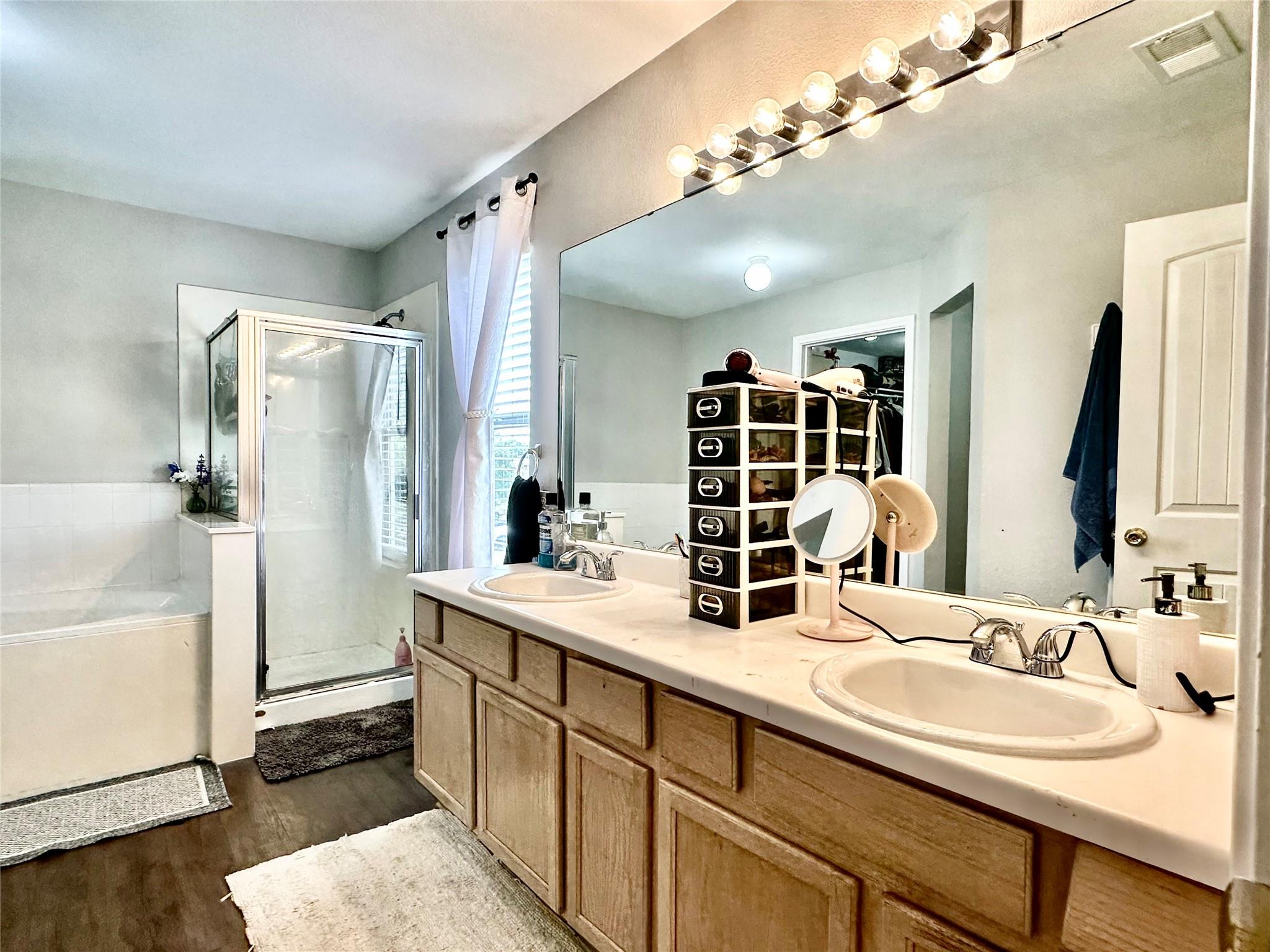 817 Tapestry Cv Property Photo 15