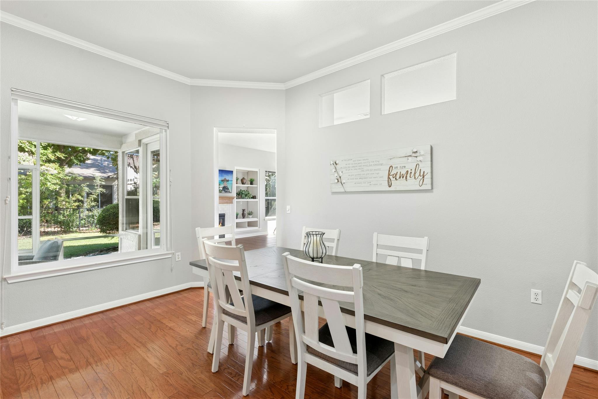 106 Waterlily Ln Property Photo 10