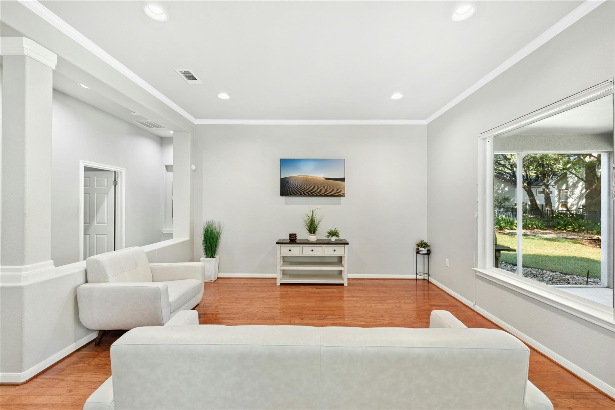 106 Waterlily Ln Property Photo 14