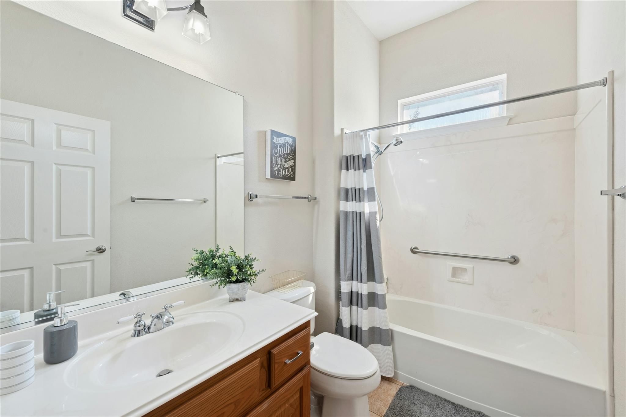 106 Waterlily Ln Property Photo 28
