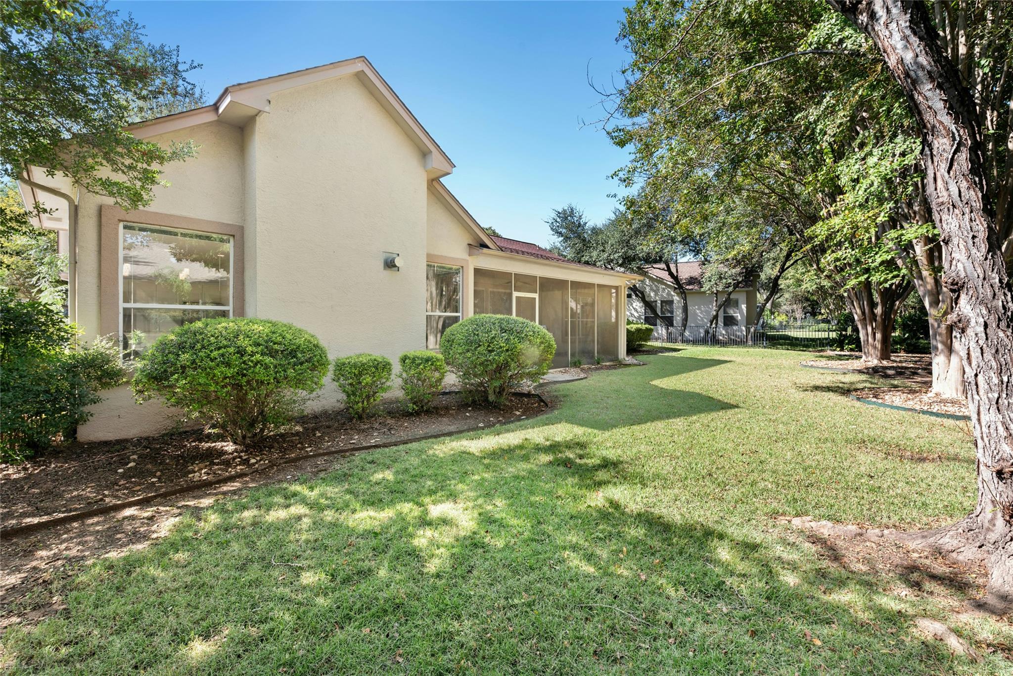 106 Waterlily Ln Property Photo 32