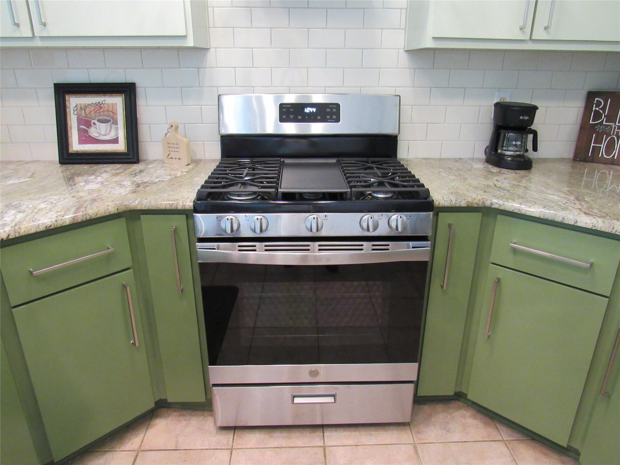 106 Waterlily Ln Property Photo 37