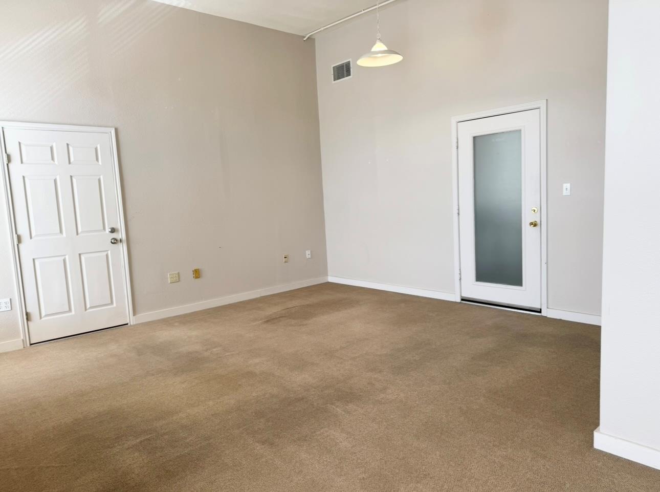 2 Depot Sq #b Property Photo 4