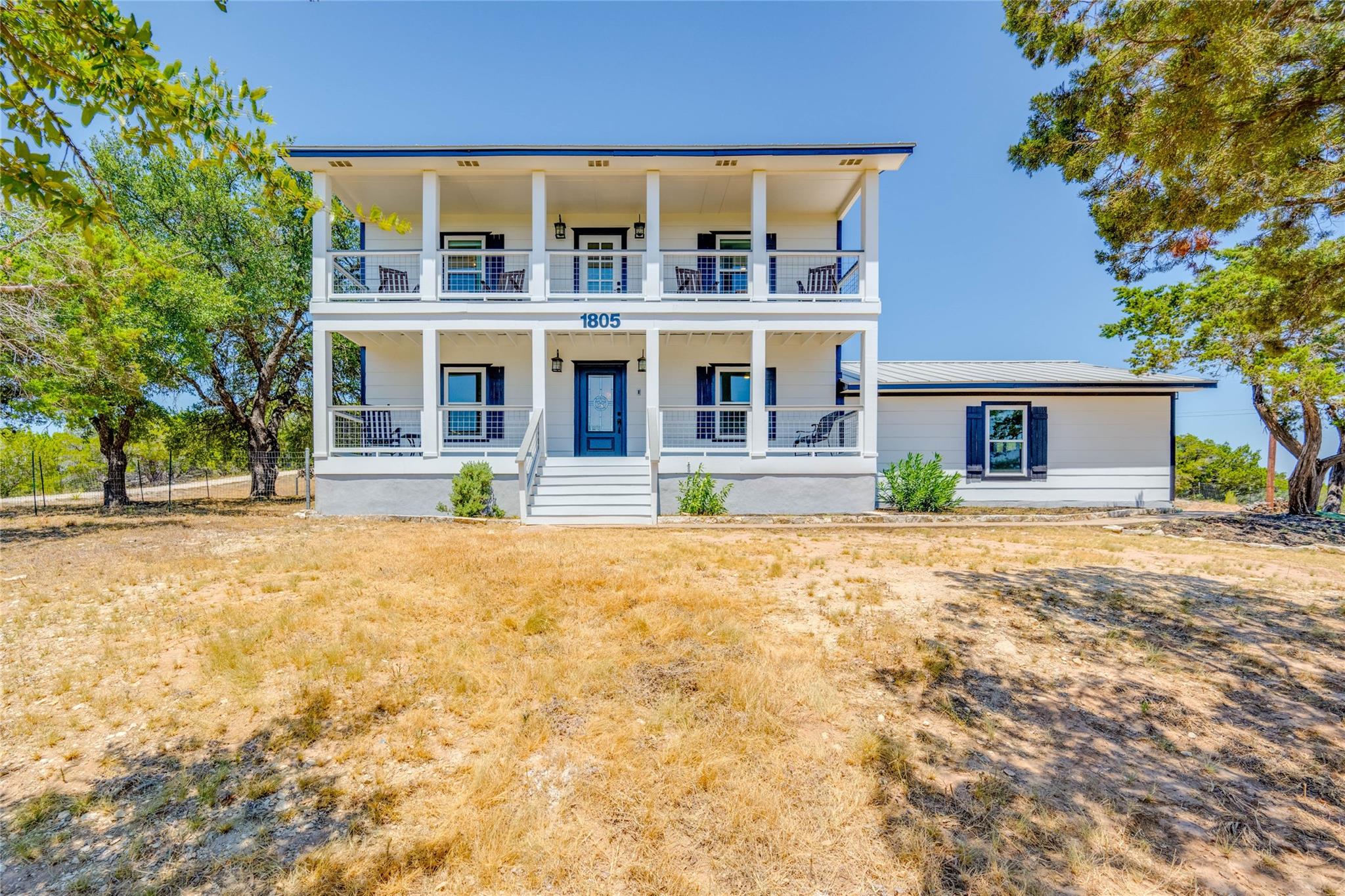 1805 Spring Valley Dr Property Photo 1