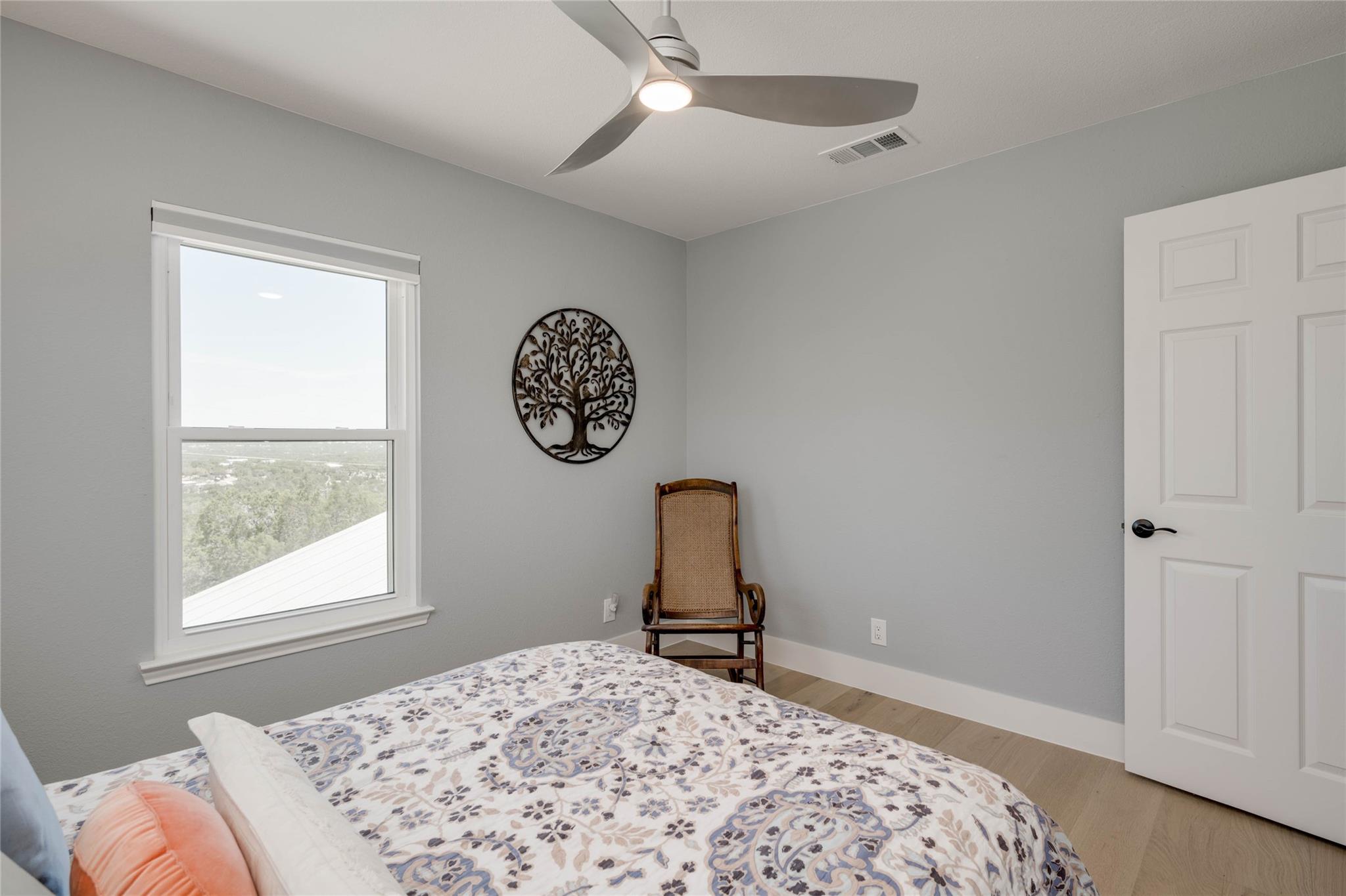 1805 Spring Valley Dr Property Photo 12